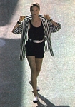 "El boom de los shorts" 3 zoomed - span. Garbo 13.08.84 #1634 by Marc Hispard