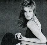 U.S. VOGUE Sep. 1984 the perfect complement 3 by Andrea Blanch