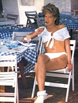 U.S. VOGUE 12-82q